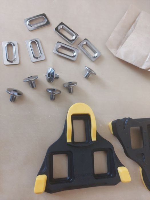 Bloki do pedałów szosowych gravel SPD SL Shimano Sram podkładki śruby