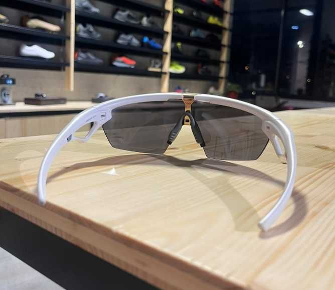 ÓCULOS Oakley Sphaera Matte White