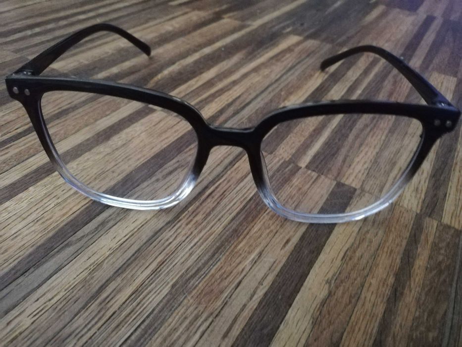 Oprawki okularowe dwukolorowe (zerówki)