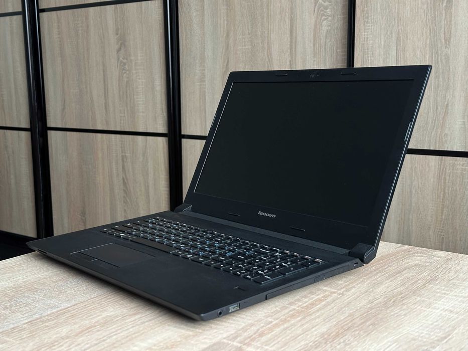 Ноутбук Lenovo i3-4030U / 8GB / 540GB SSD / 15.6" дискретна відеокарта