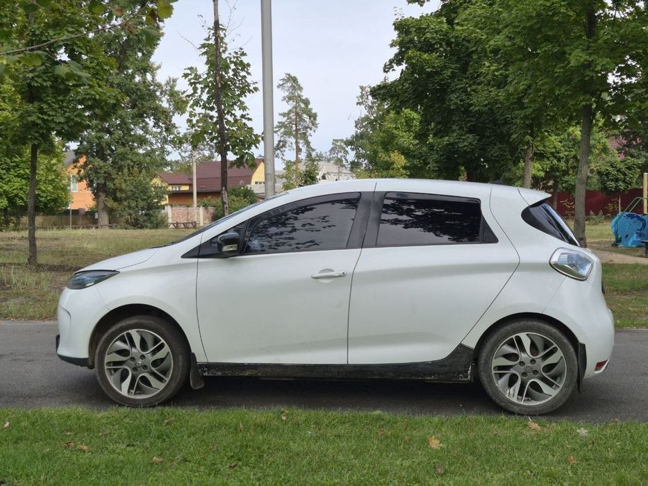 Продаю Renault Zoe 2014