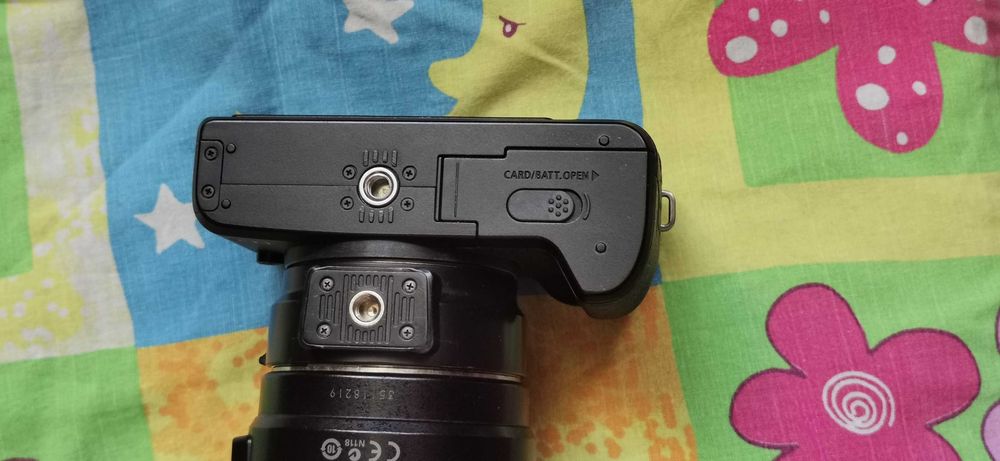 Canon M50 беззеркалка з маленьким пробігом Сanon eos m50 як 6300 R50
