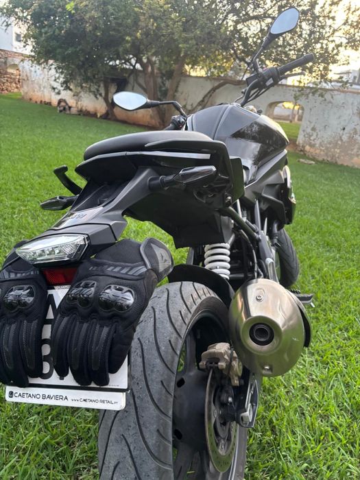 Mota naked BMW G310R