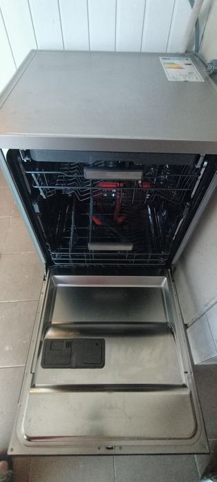 Sprzedam zmywarkę Whirlpool 6 zmysł