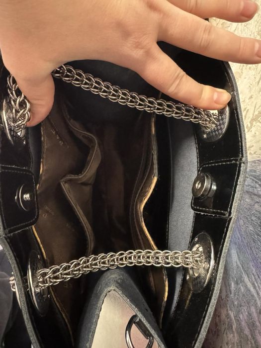 Стильная Сумка  натуральная лаковая женская Polina