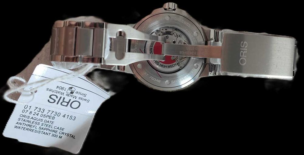 Relógio Oris Aquis Date Relief NOVO