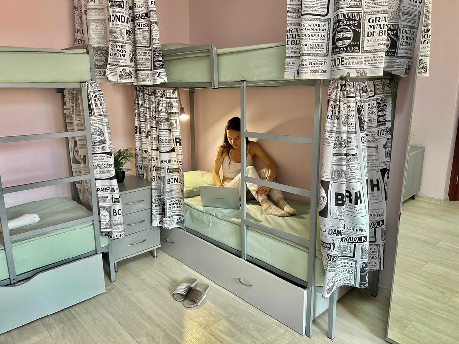 Хостел! 10хв м.Либідська. Нас не лякають відключення світла!!!