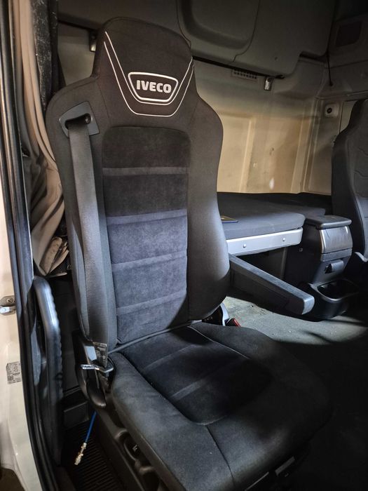 Fotel pasażera (prawy) pneumatyczny Iveco Stralis Hi Way
