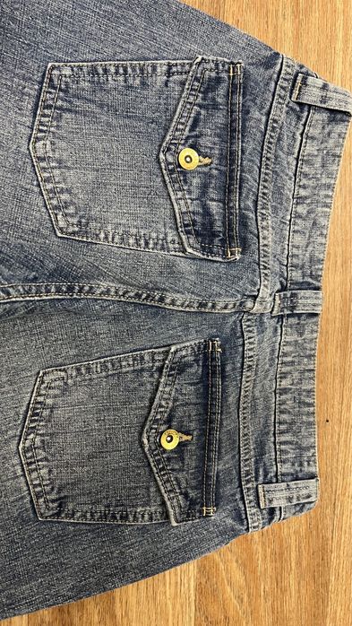 Нові джинси Bershka