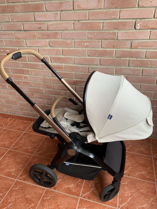 Коляска Chicco Mysa 2 в 1