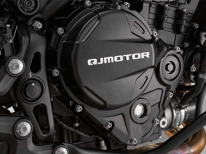 Motocykl QJ MOTOR SRT 900 SX Yamaha Benelli