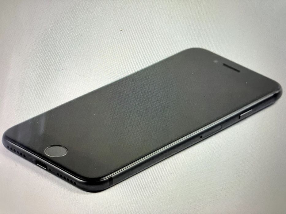 iPhone 8 256GB smartfon