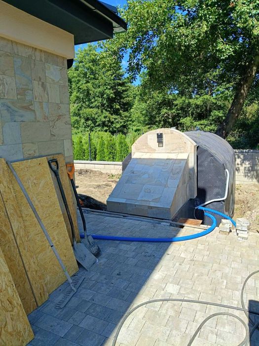 schron betonowy , piwniczka betonowa , ziemianka , piwnica , sauna ogrodowa