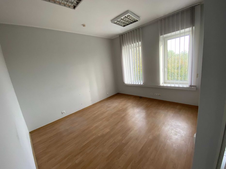 Комерційні та складські площі, офісні приміщення