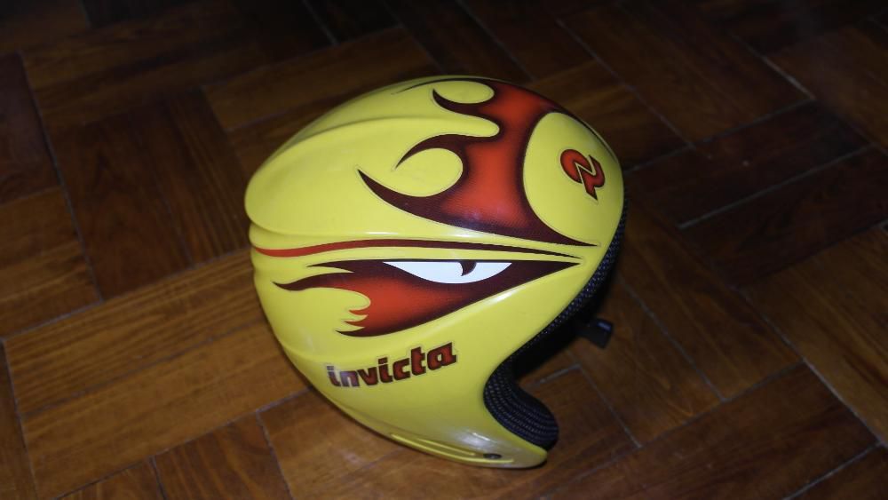 Capacete de ski novo