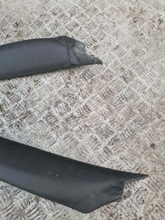 Porsche 911 4S 996 osłona słupka lewa prawa poszycie