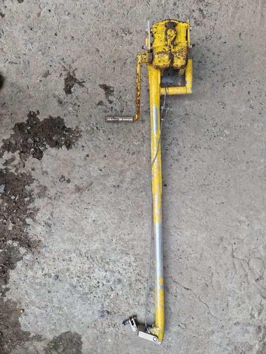 Продам лебідку 2000 грн