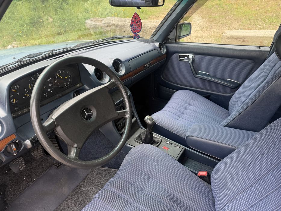 Mercedes benz D300 1986