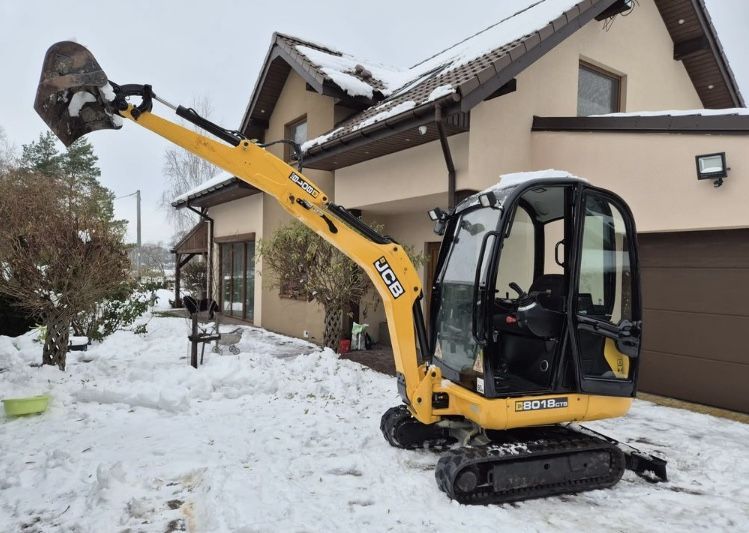 JCB  Jcb 8018 perfekcyjny stan
