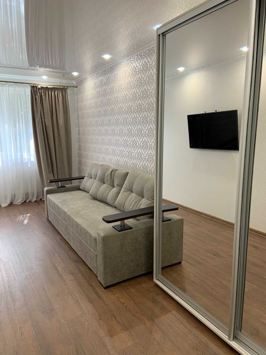 Сдам до лета 3 комнатную с капитальным ремонтом