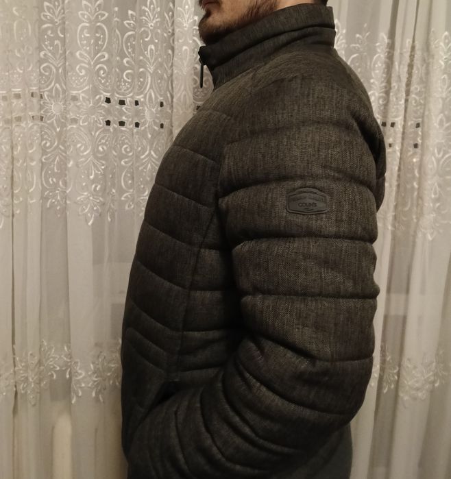 Продам куртку утеплену.
