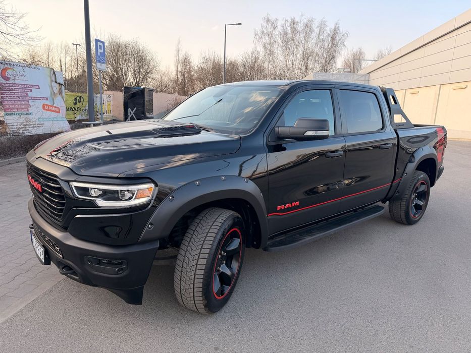 Dodge RAM Sport 5.7 4x4 mocno do inwestowany aktywny wydech