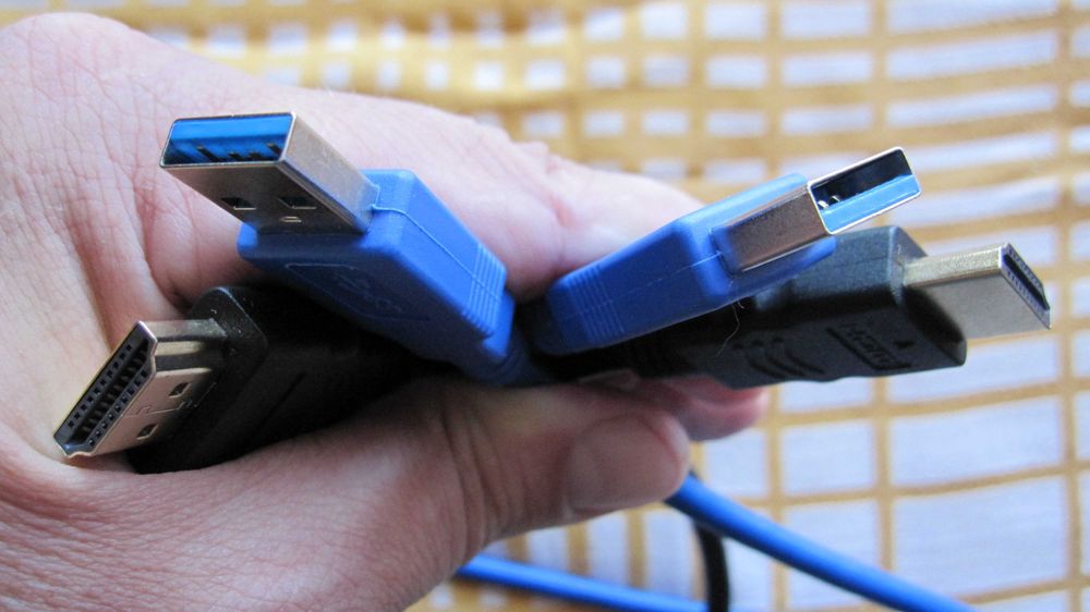 Кабели HDMI-HDMI 1,5m  USB A-USB B 3.0 2m