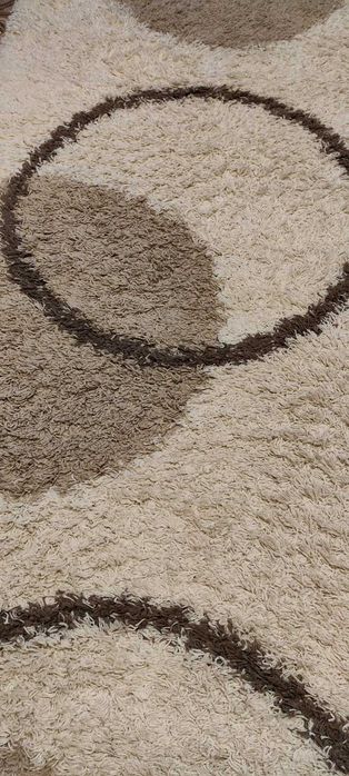 Продам ковер с длинным ворсом