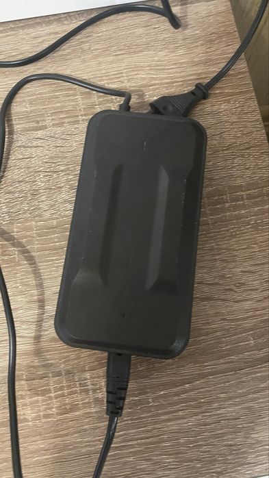 Акамулятор LiFePO4 12v/100Ah 12B з арядкою та инвертор на 2.2 кВт