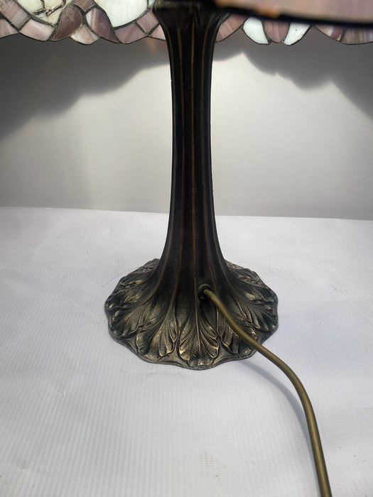 Lampa witrażowa stołowa