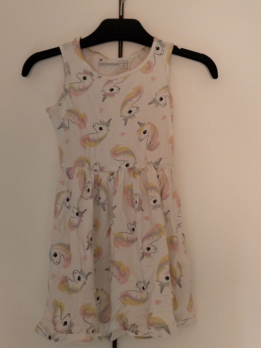 Vestidos 5/6 anos menina lindos