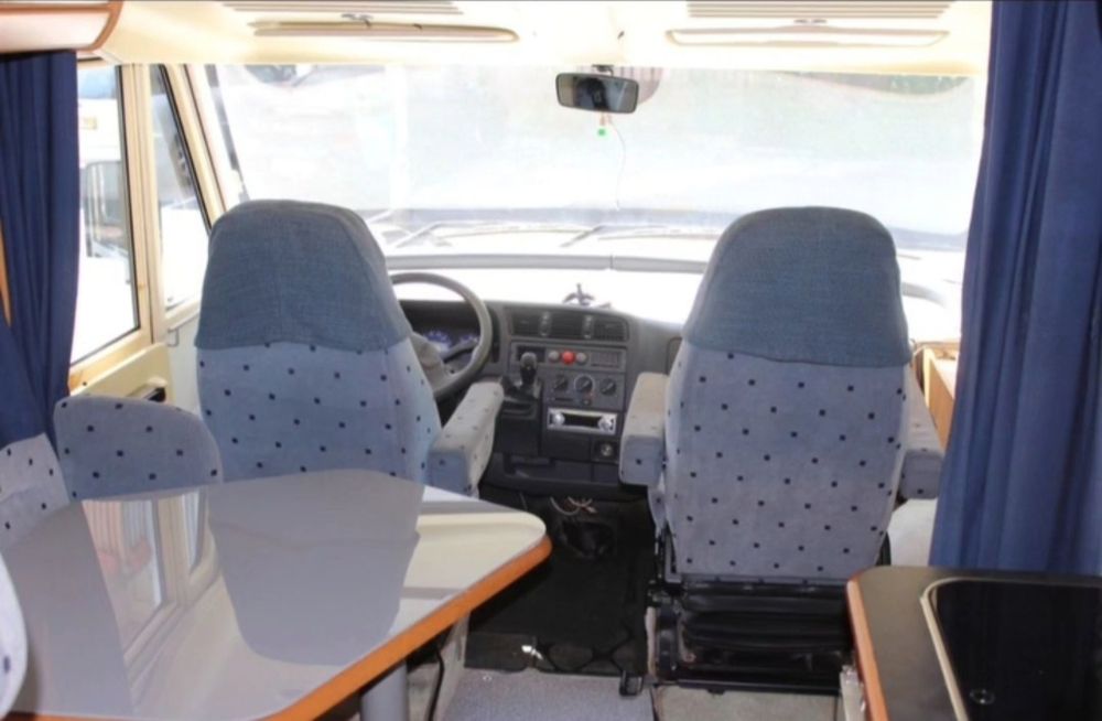 Venda autocaravana Hymer, 4 lugares, ano 2001, 186.000km