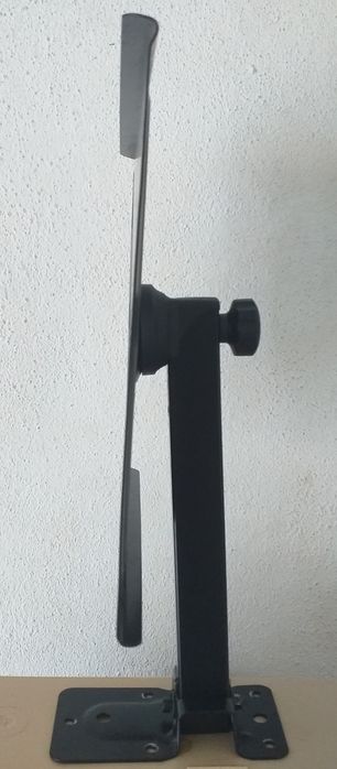 Suporte metálico para TV