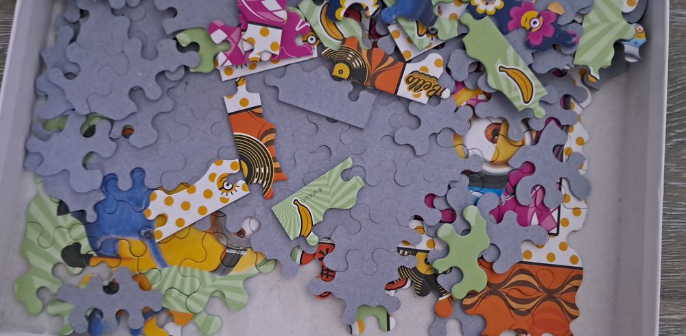 Puzzle minionki dziwne kształty