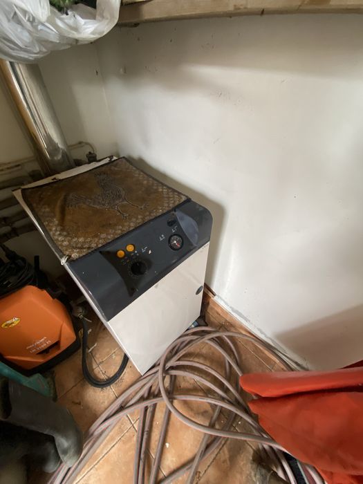 Caldeira a gasoleo com cisterna