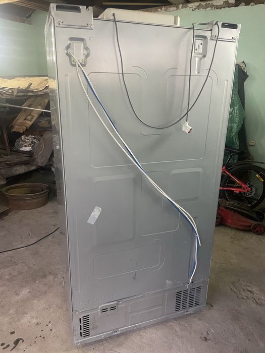 Холодильник двох-дверний…