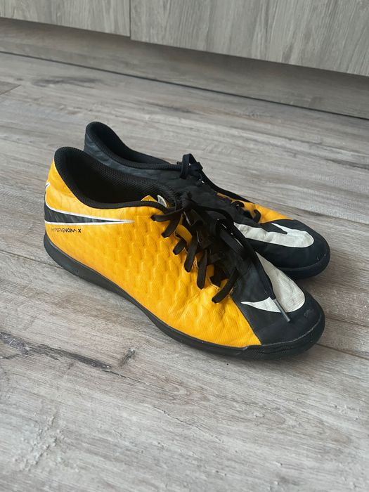 Сороконожки Nike.
