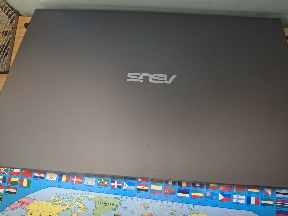 Sprzedam laptopa