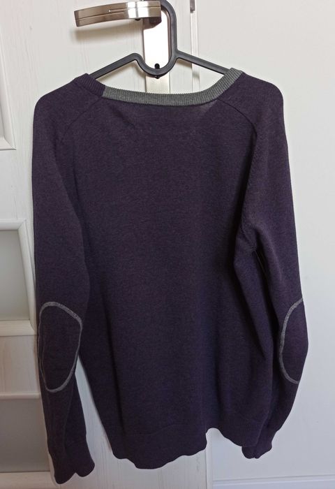 Sweter w serek Reserved fioletowy
