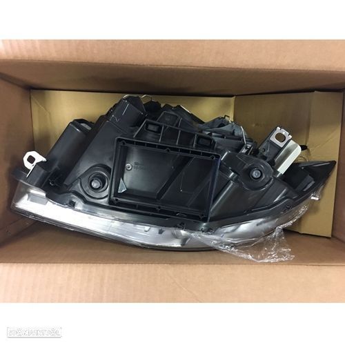 Farol BMW Serie 1 E87 E81 modelo: 2004 até 2011 novo