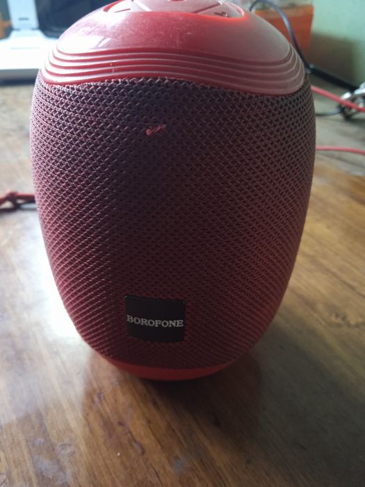 Продам блютуз колонку