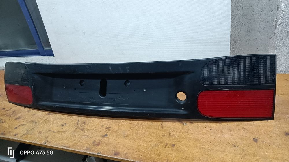 Farolim friso matrícula Renault laguna 1997