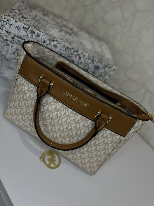 Жіноча сумка Michael Kors