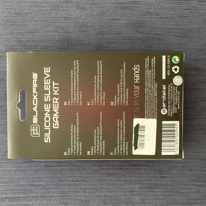 DualShock Protective Controller Cover for PlayStation 4 – New Red64584409576323121