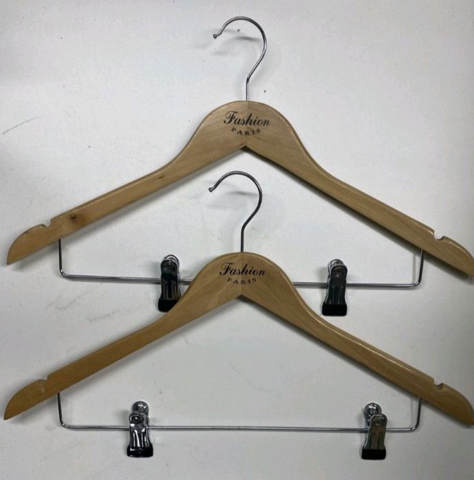 Продам деревянный тремпель (плечики), с прищепкой