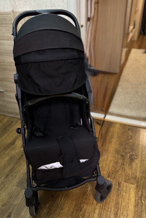 Продам дитячу прогулянкову коляску