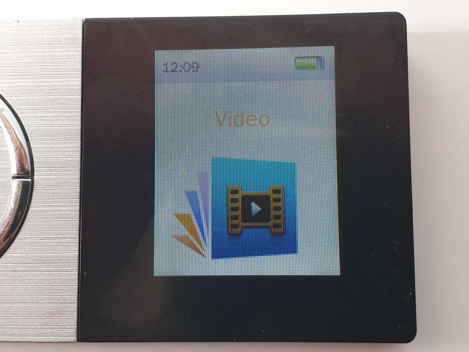 Bush KW-MP04C 8GB Camera MP3/Video Player Samsung EG920