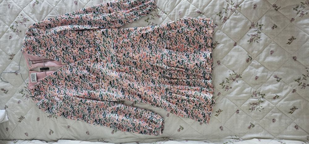 Nowa piękna sukienka Scotch & Soda XS, dekolt, wycięcie na plecach