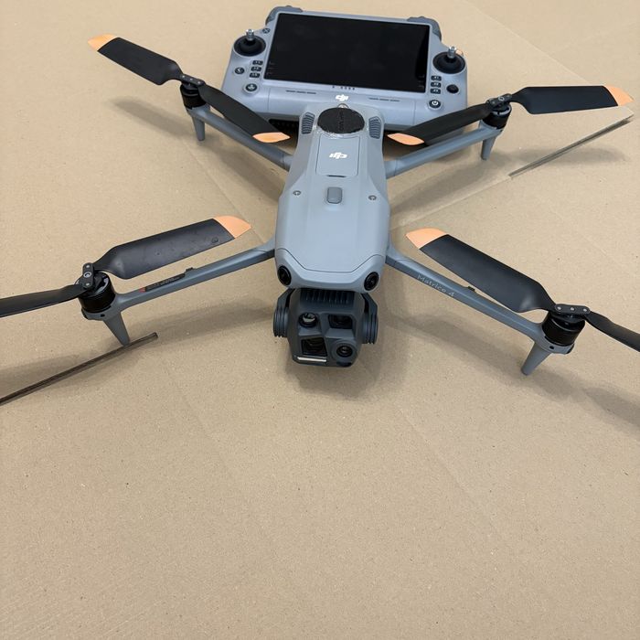 Дрон DJI Matrice 4T