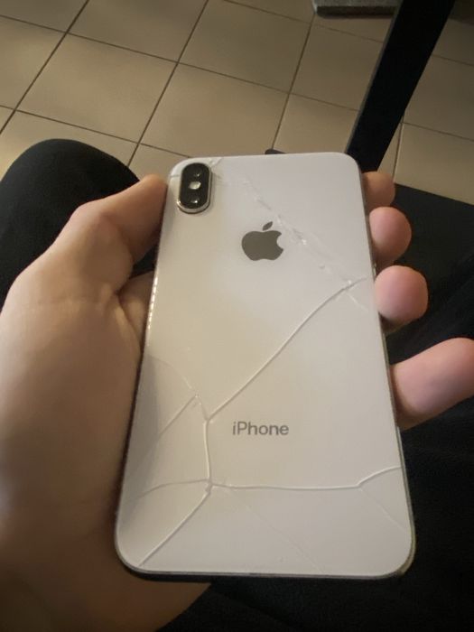 Iphone x батарея 77%